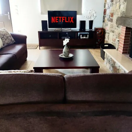 Roccia Di Isidoro Agios Isidoros (Rhodes)