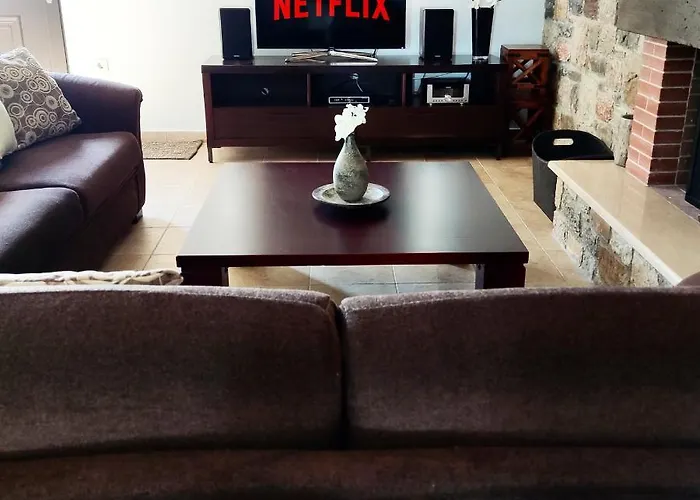 Roccia Di Isidoro Agios Isidoros (Rhodes)